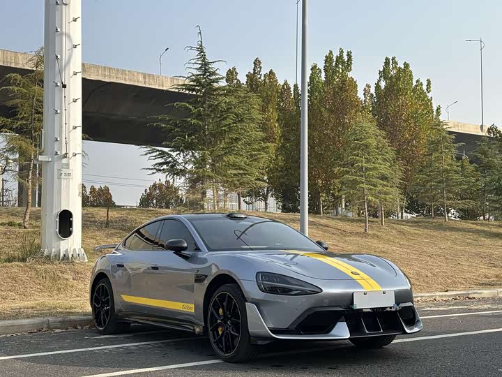 Фото 3 - Xiaomi SU7 Ultra