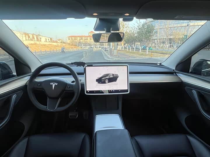 Фото 5 - Tesla Model Y