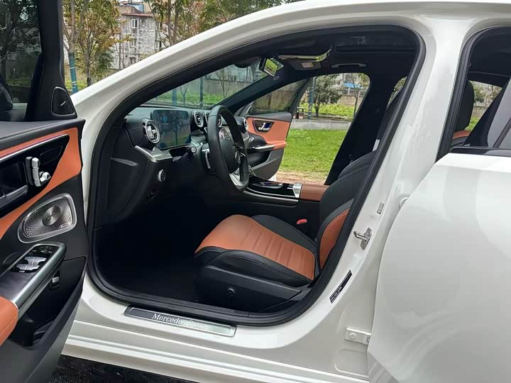 Фото 7 - Mercedes-Benz C-Class