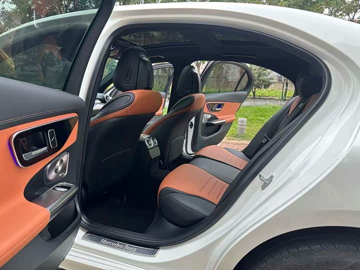 Фото 8 - Mercedes-Benz C-Class