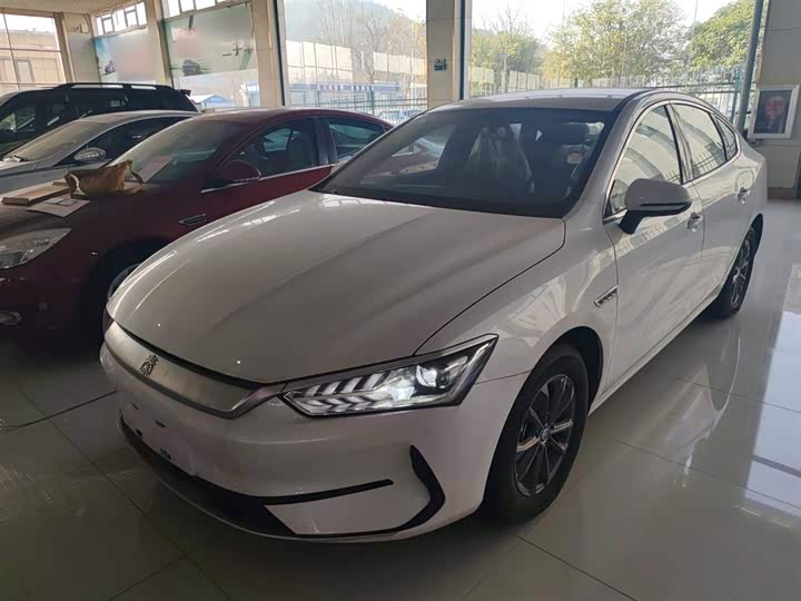 Фото 2 - BYD Qin Plus
