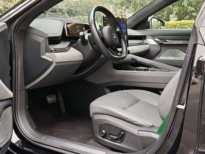 Фото 6 - Zeekr 001