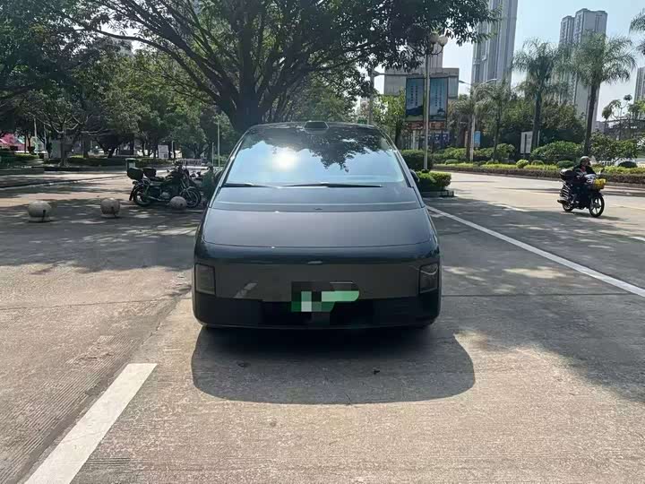 Фото 2 - LiXiang Mega