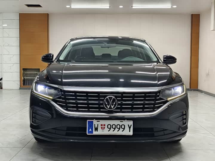 Фото 2 - Volkswagen Passat
