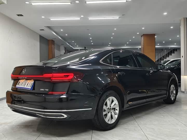 Фото 4 - Volkswagen Passat