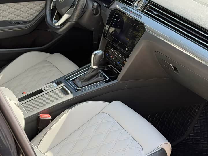 Фото 6 - Volkswagen Magotan