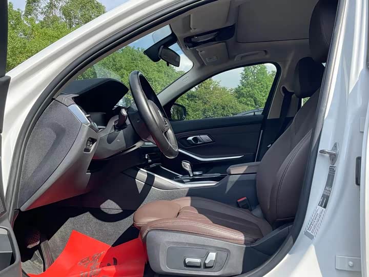 Фото 5 - BMW 3 Series