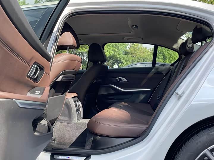 Фото 7 - BMW 3 Series