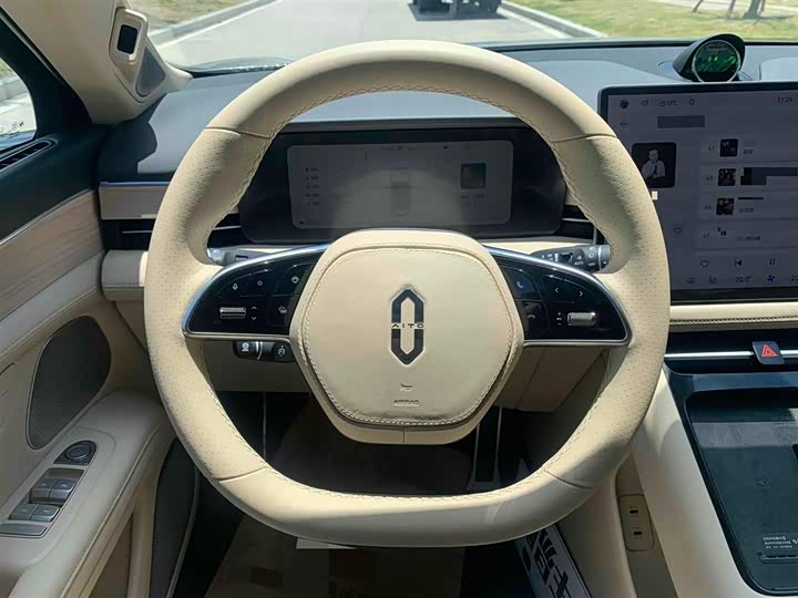 Фото 8 - Aito M5