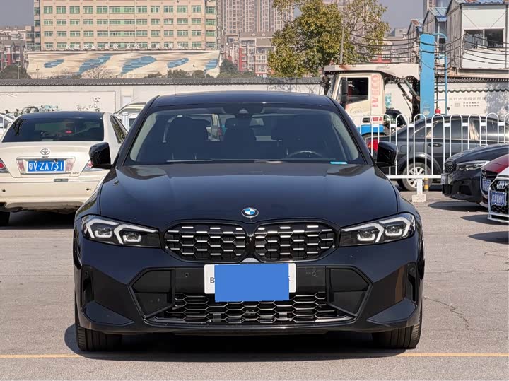 Фото 2 - BMW 3 Series