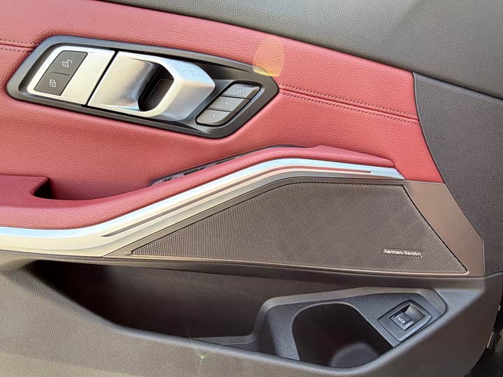 Фото 8 - BMW 3 Series