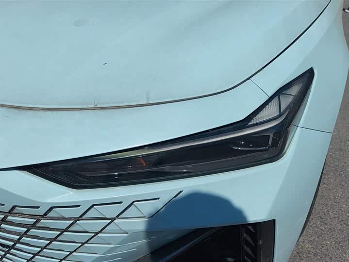 Фото 5 - Changan UNI-V