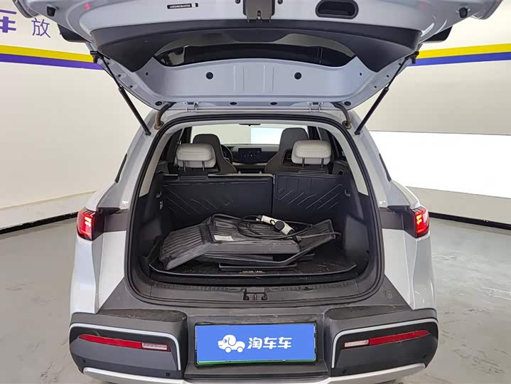 Фото 4 - BYD Yuan Up