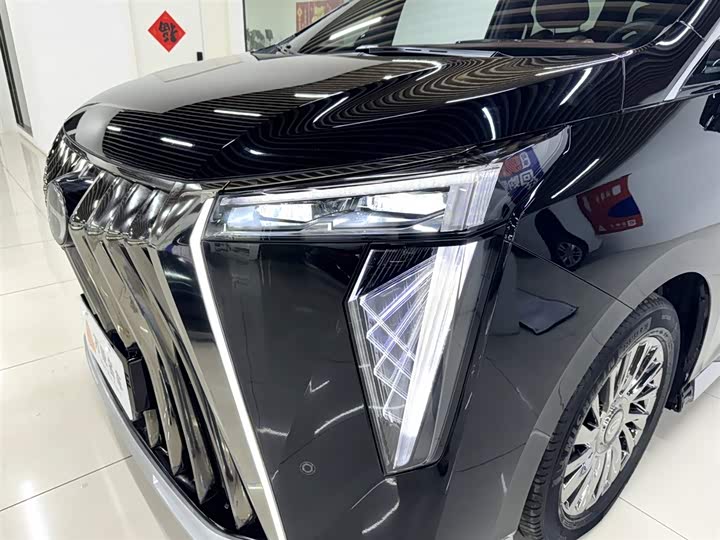 Фото 6 - GAC Trumpchi M8