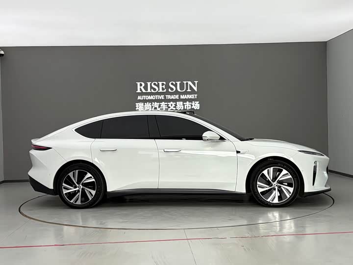 Фото 4 - Nio ET5