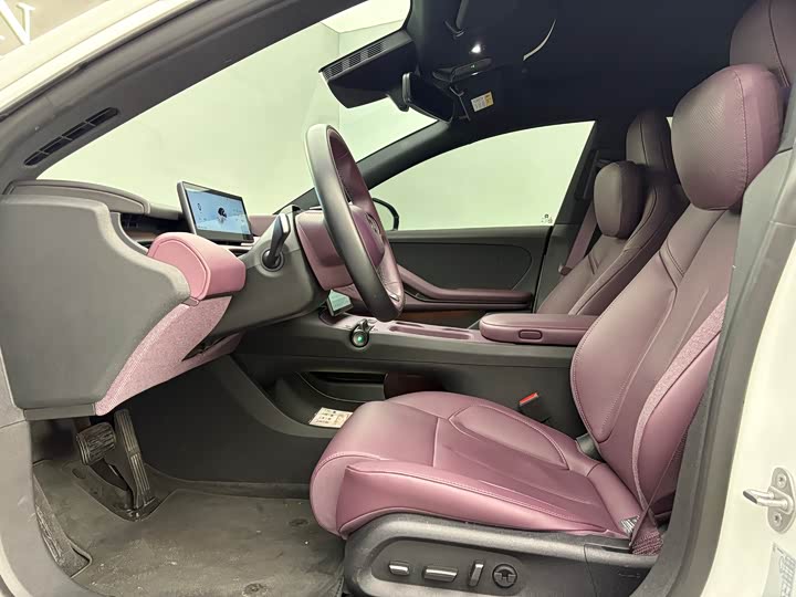 Фото 8 - Nio ET5