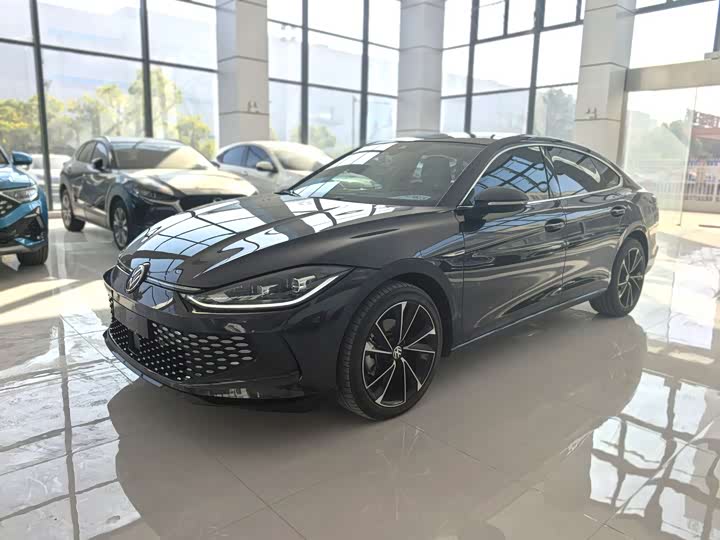 Фото 1 - Volkswagen Lamando L