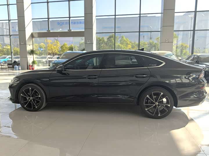 Фото 6 - Volkswagen Lamando L