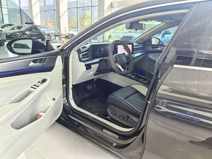 Фото 7 - Volkswagen Lamando L