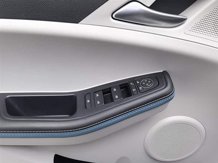 Фото 9 - BYD Yuan Pro