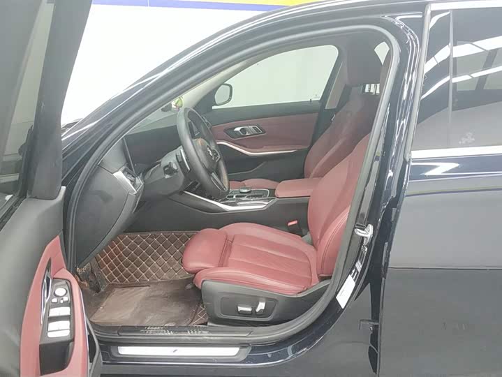 Фото 9 - BMW 3 Series