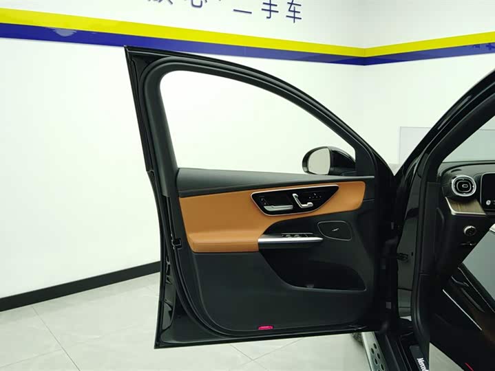 Фото 7 - Mercedes-Benz GLC-Class