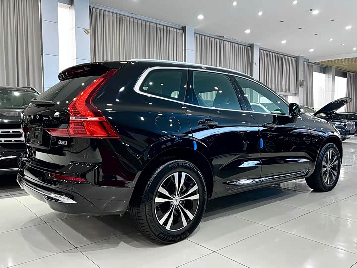 Фото 4 - Volvo XC60