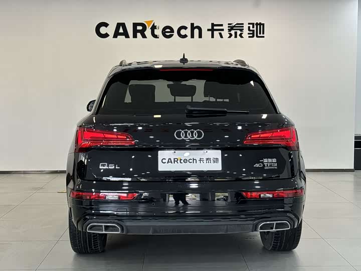 Фото 4 - Audi Q5L