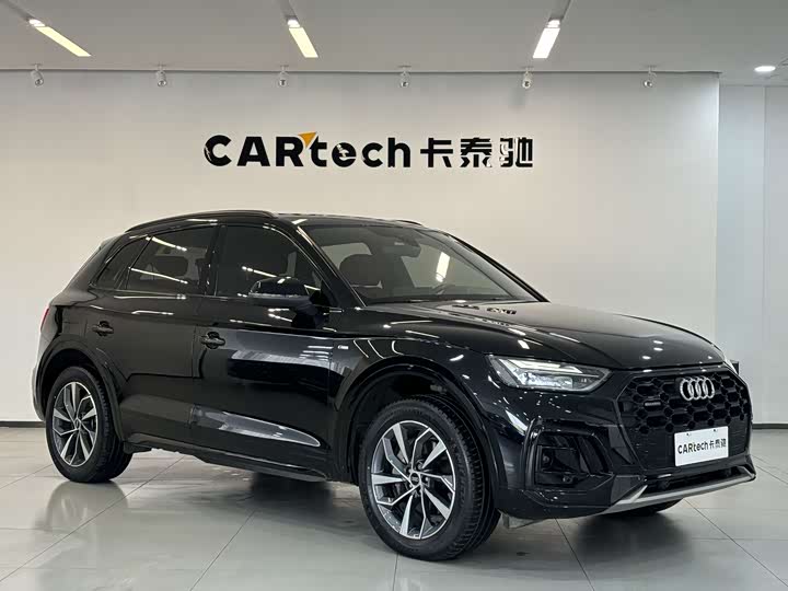 Фото 5 - Audi Q5L