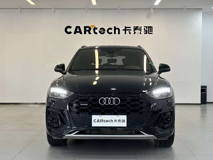 Фото 7 - Audi Q5L