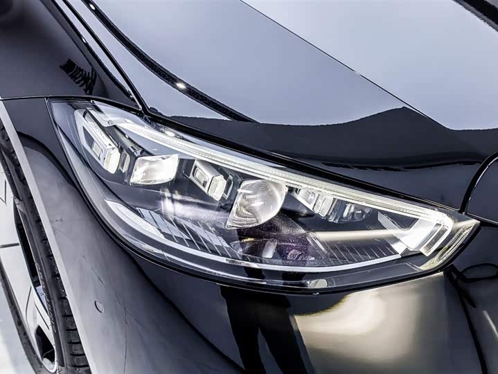 Фото 4 - Mercedes-Benz Maybach S-Class