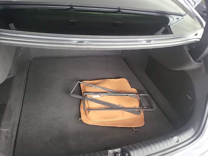 Фото 4 - BYD Han