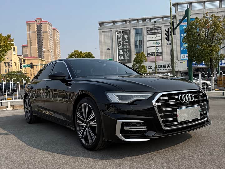 Фото 3 - Audi A6L