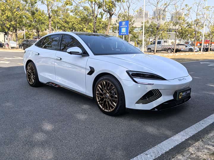 Фото 3 - BYD Seal