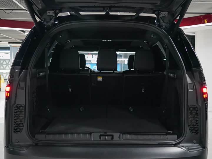 Фото 4 - Land Rover Discovery