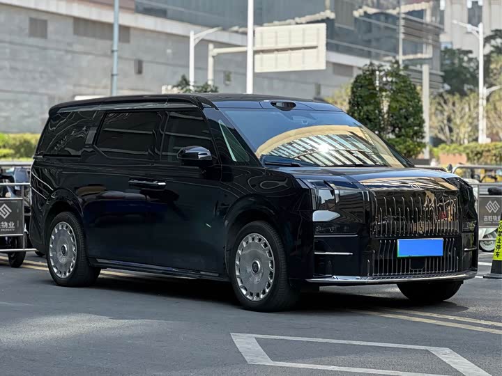 Фото 3 - Zeekr 009