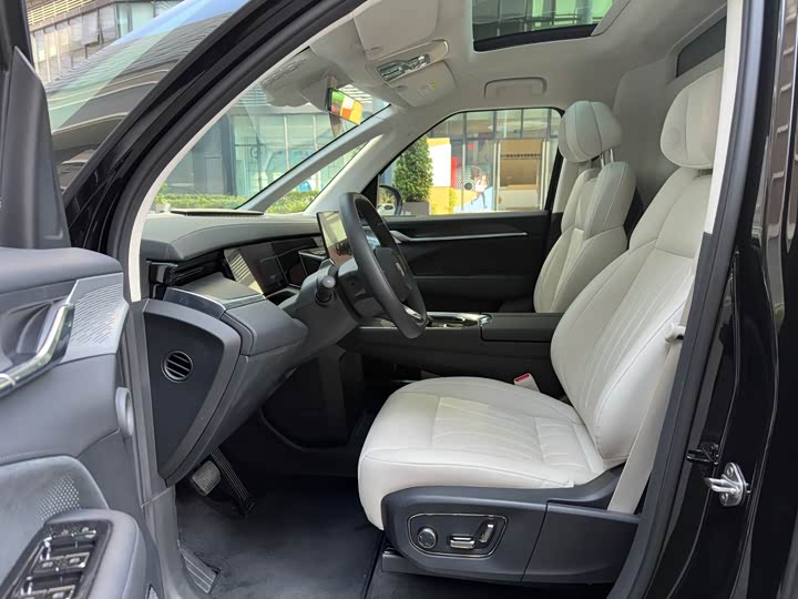 Фото 5 - Zeekr 009