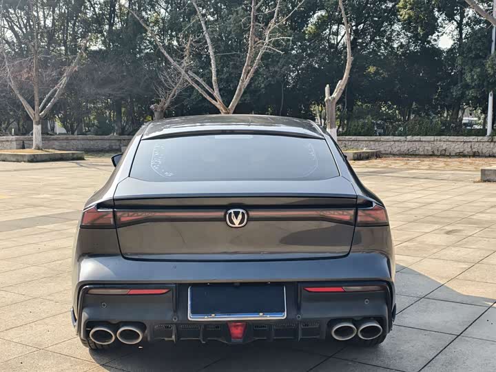 Фото 6 - Changan UNI-V