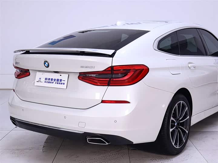 Фото 8 - BMW 6 Series GT