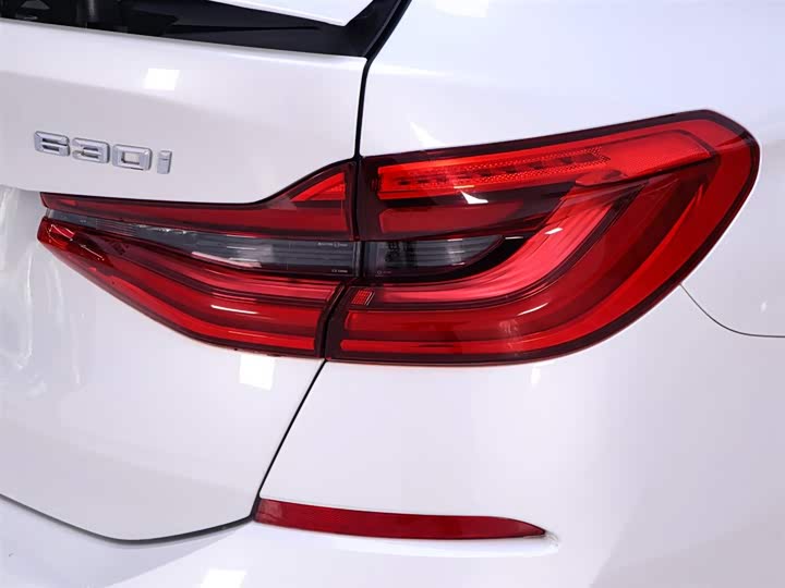 Фото 9 - BMW 6 Series GT