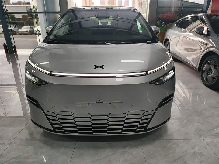 Фото 3 - XPeng X9