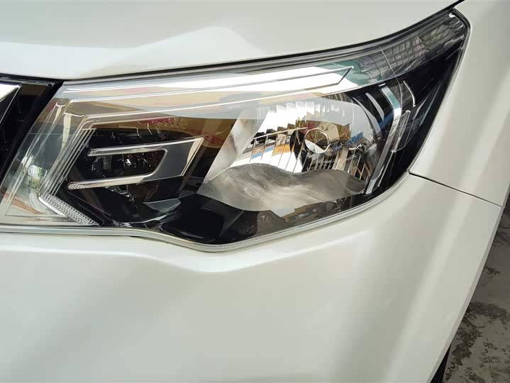 Фото 5 - Nissan Terra