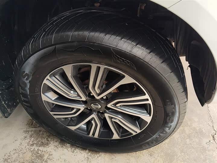 Фото 6 - Nissan Terra