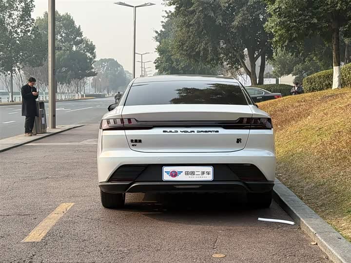 Фото 5 - BYD Han