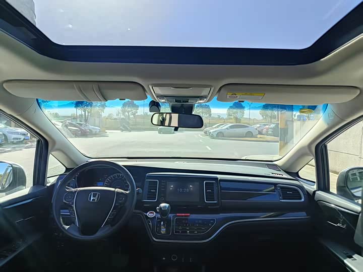 Фото 8 - Honda Elysion