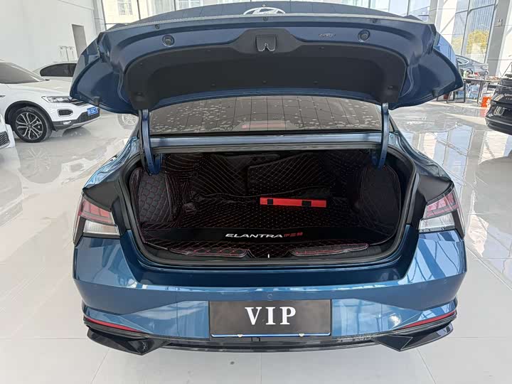 Фото 8 - Hyundai Elantra N line