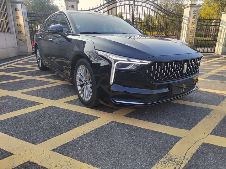 Фото 3 - Bestune B70