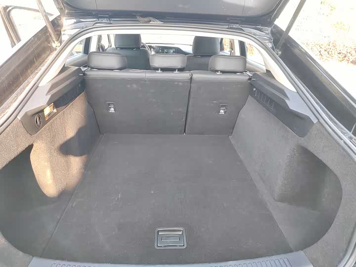 Фото 7 - Bestune B70