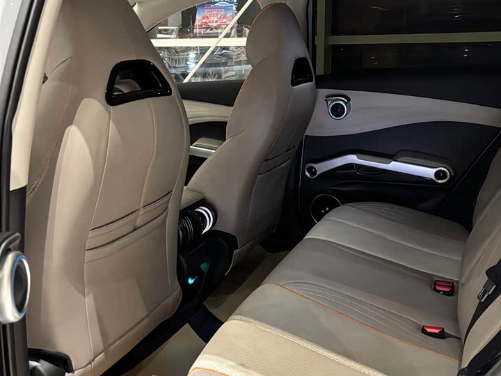 Фото 3 - BYD Yuan Plus