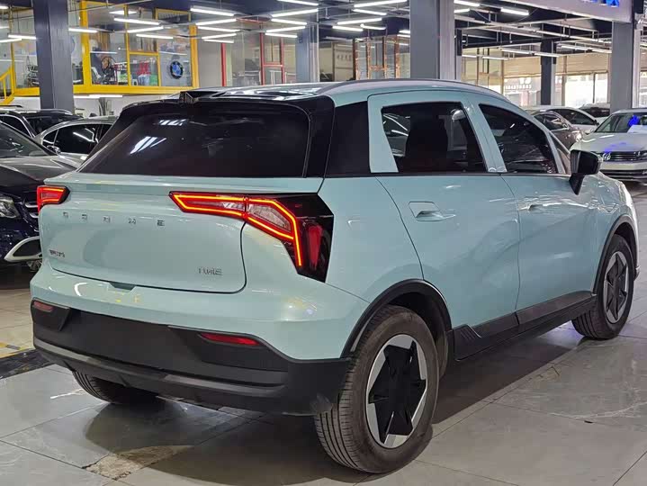 Фото 6 - Geely Geometry E Firefly